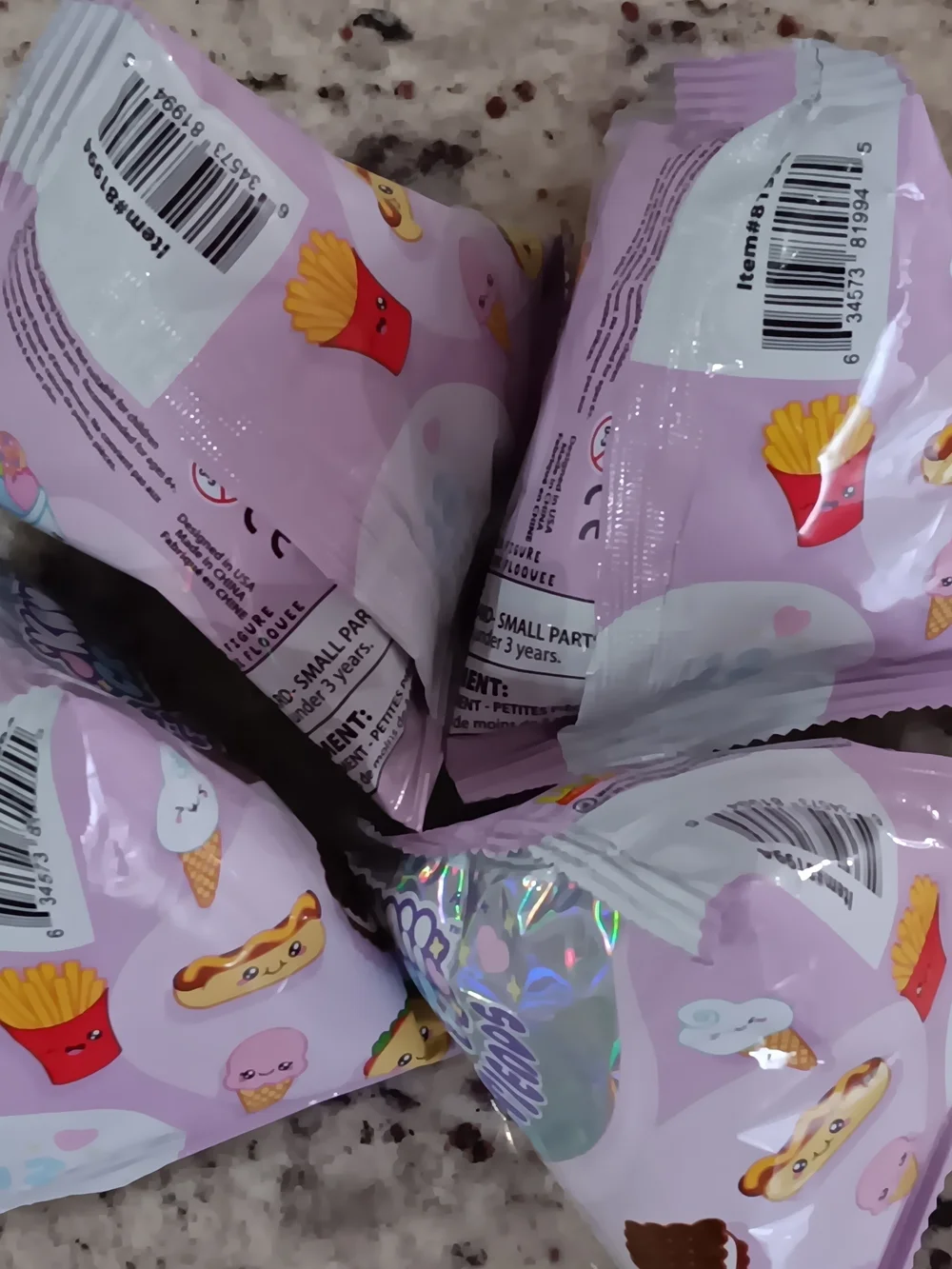 4 Kawaii Critterz Fuzzy Flocked Figures Foodie Collection Blind Bags Party Favor